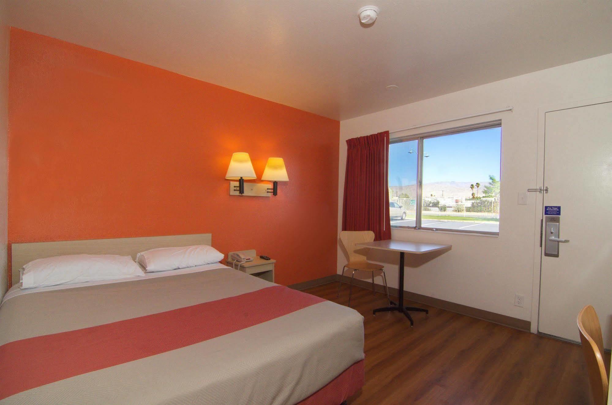 Motel 6-Indio, Ca - Palm Springs Exteriör bild